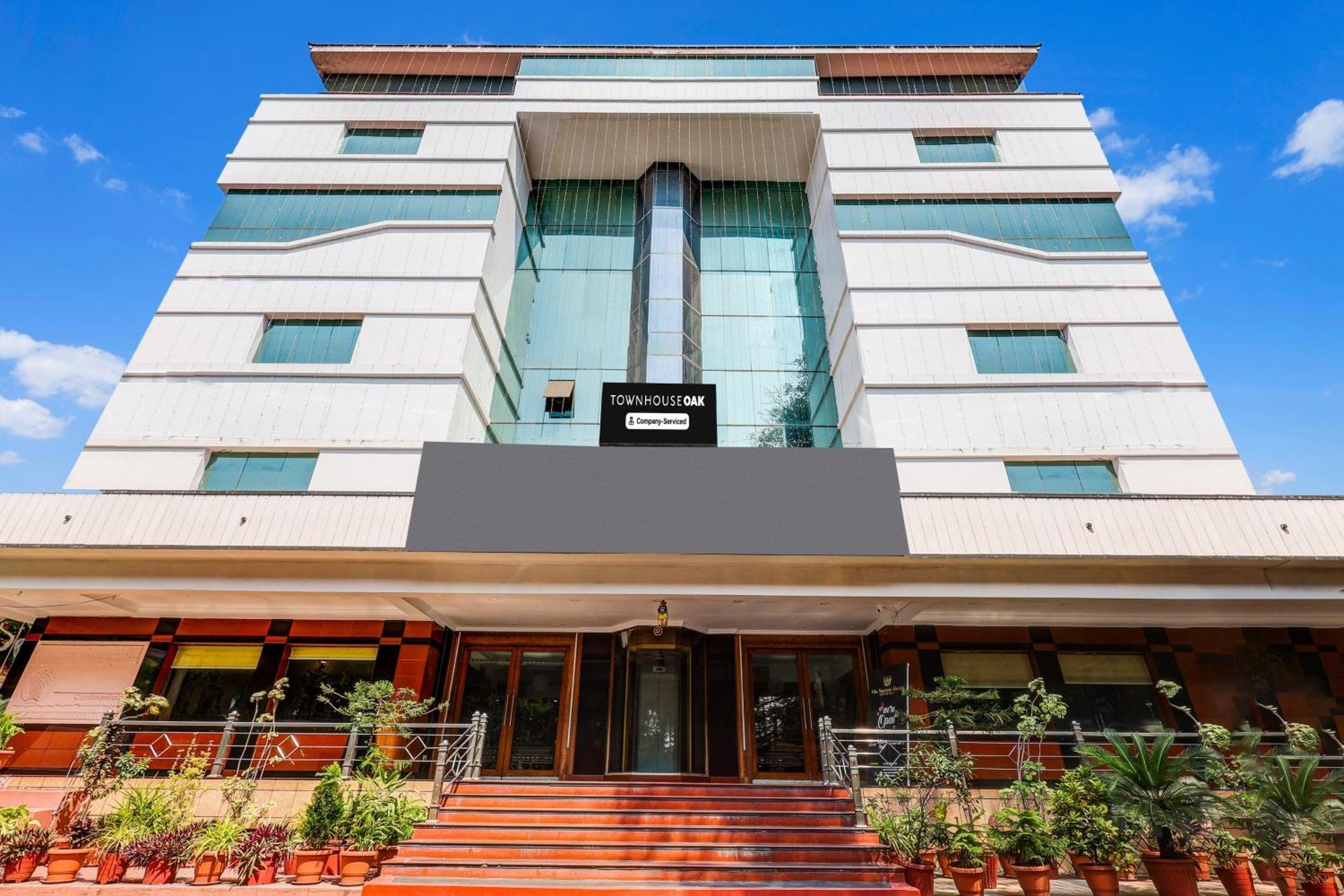 Townhouse Oak Vibe Vacation Hotels Visakhapatnam Exterior photo