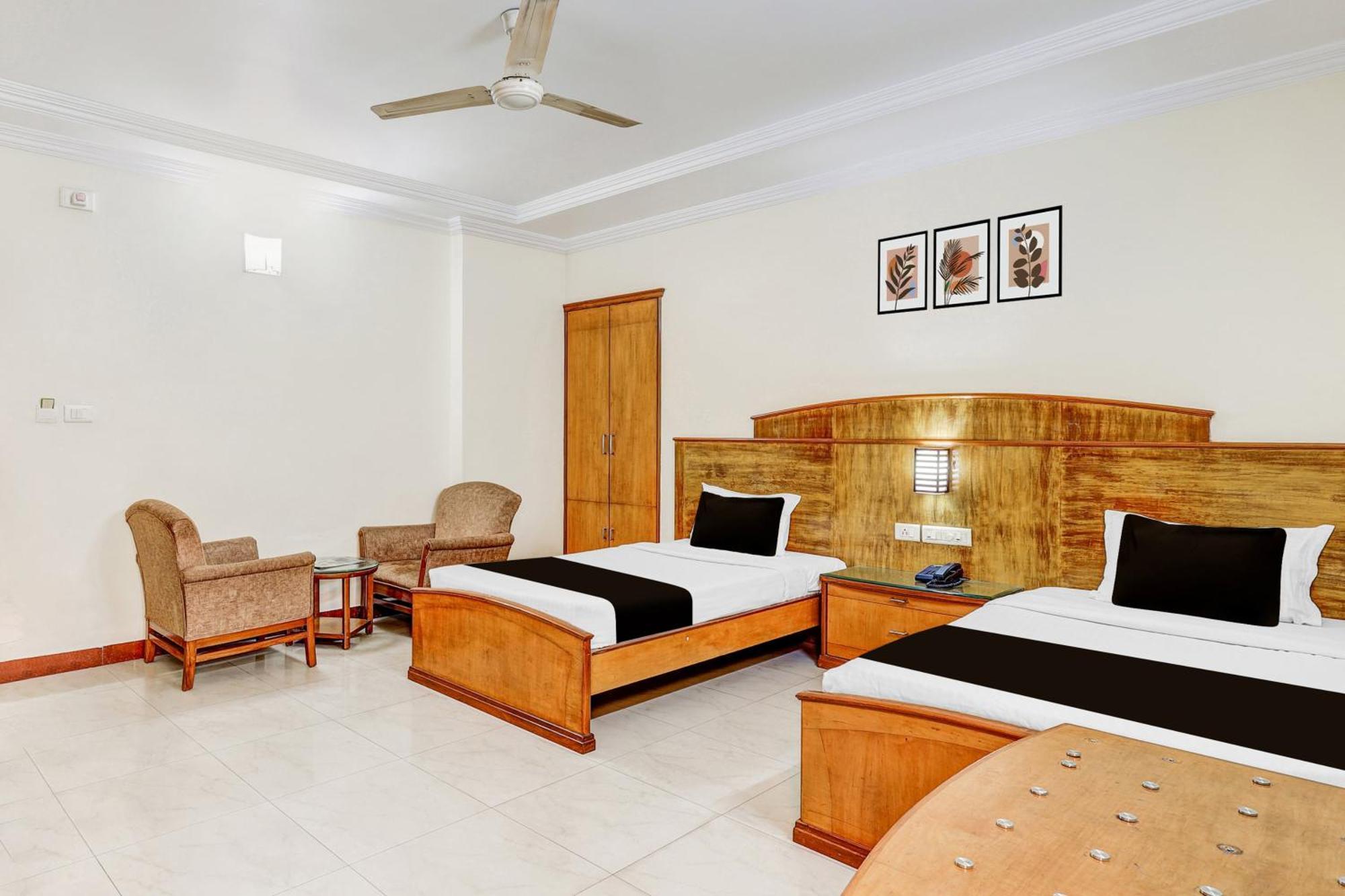Townhouse Oak Vibe Vacation Hotels Visakhapatnam Exterior photo