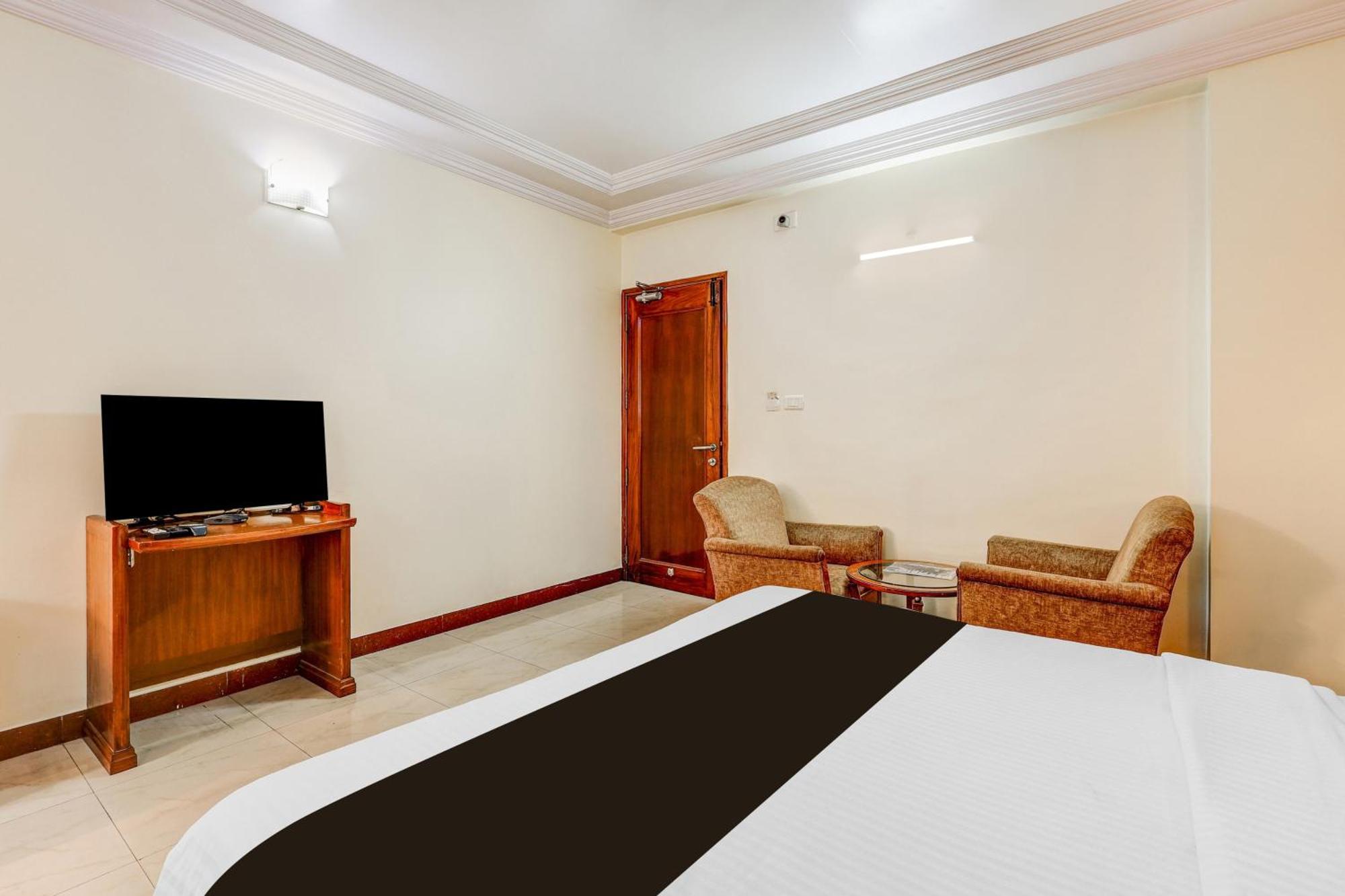 Townhouse Oak Vibe Vacation Hotels Visakhapatnam Exterior photo