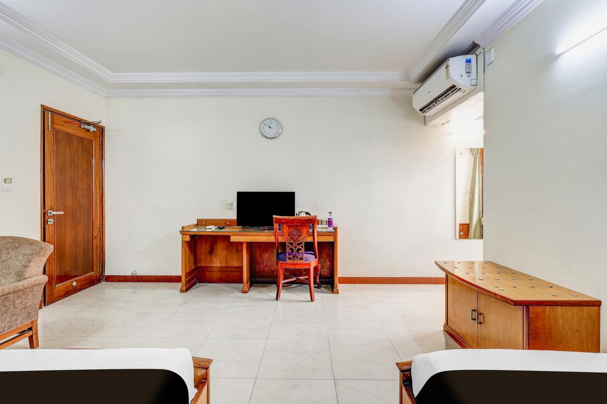Townhouse Oak Vibe Vacation Hotels Visakhapatnam Exterior photo